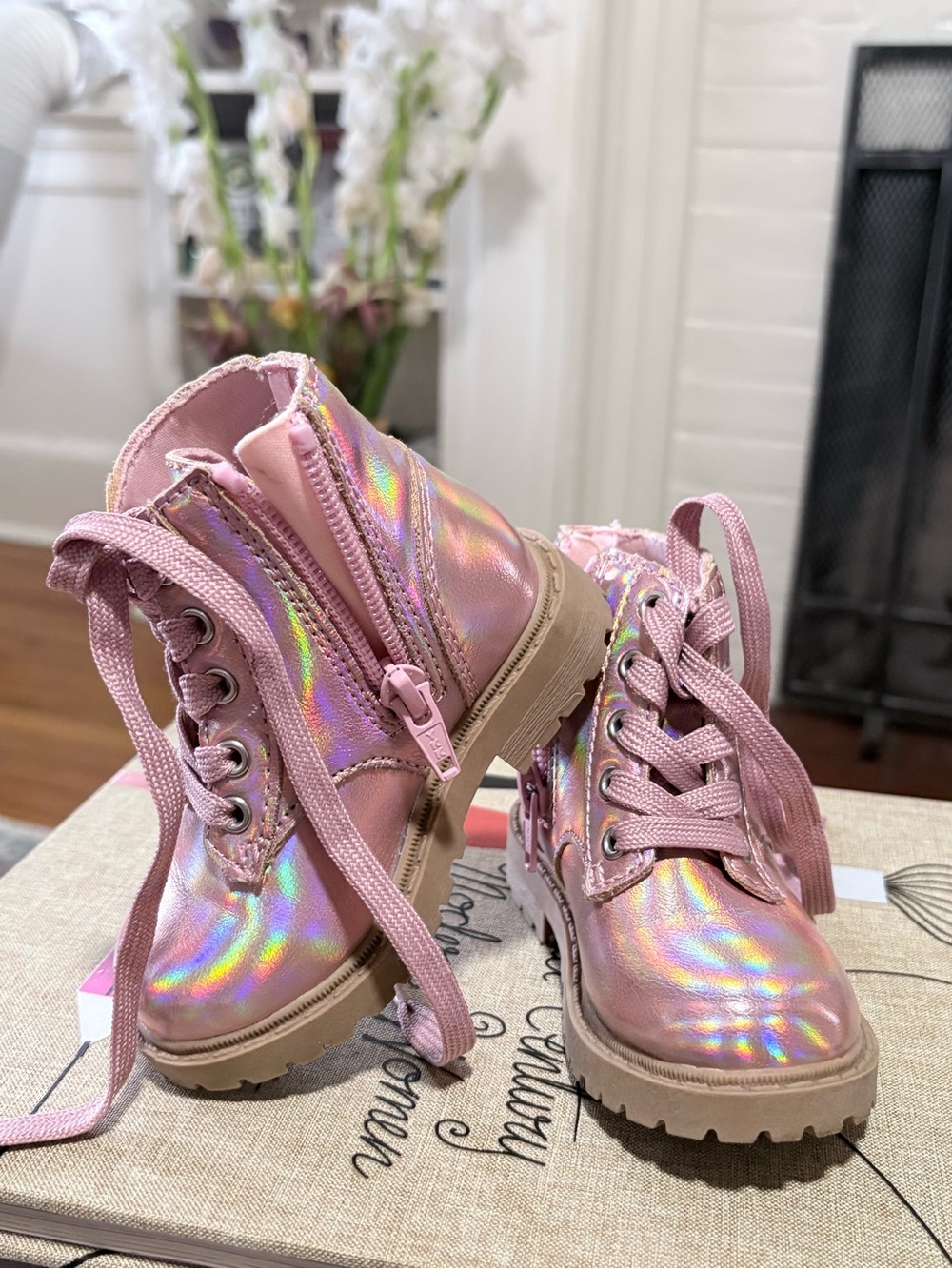 Old Navy Pink Holographic Lace-Up Girls Boots